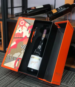 CUSTOM GIFT BOX FOR WINE BOTTLE1
